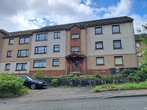 2 bedroom Flat to rent in Greenock