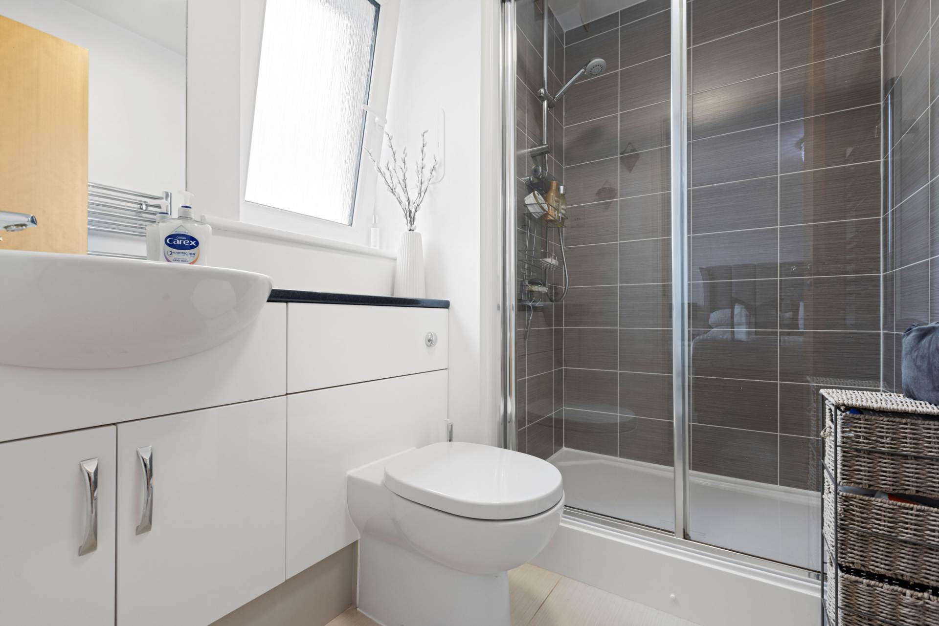 Additional Property Image 2 bedroom Flat for sale in Renfrew 8