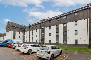 2 bedroom Flat for sale in Renfrew
