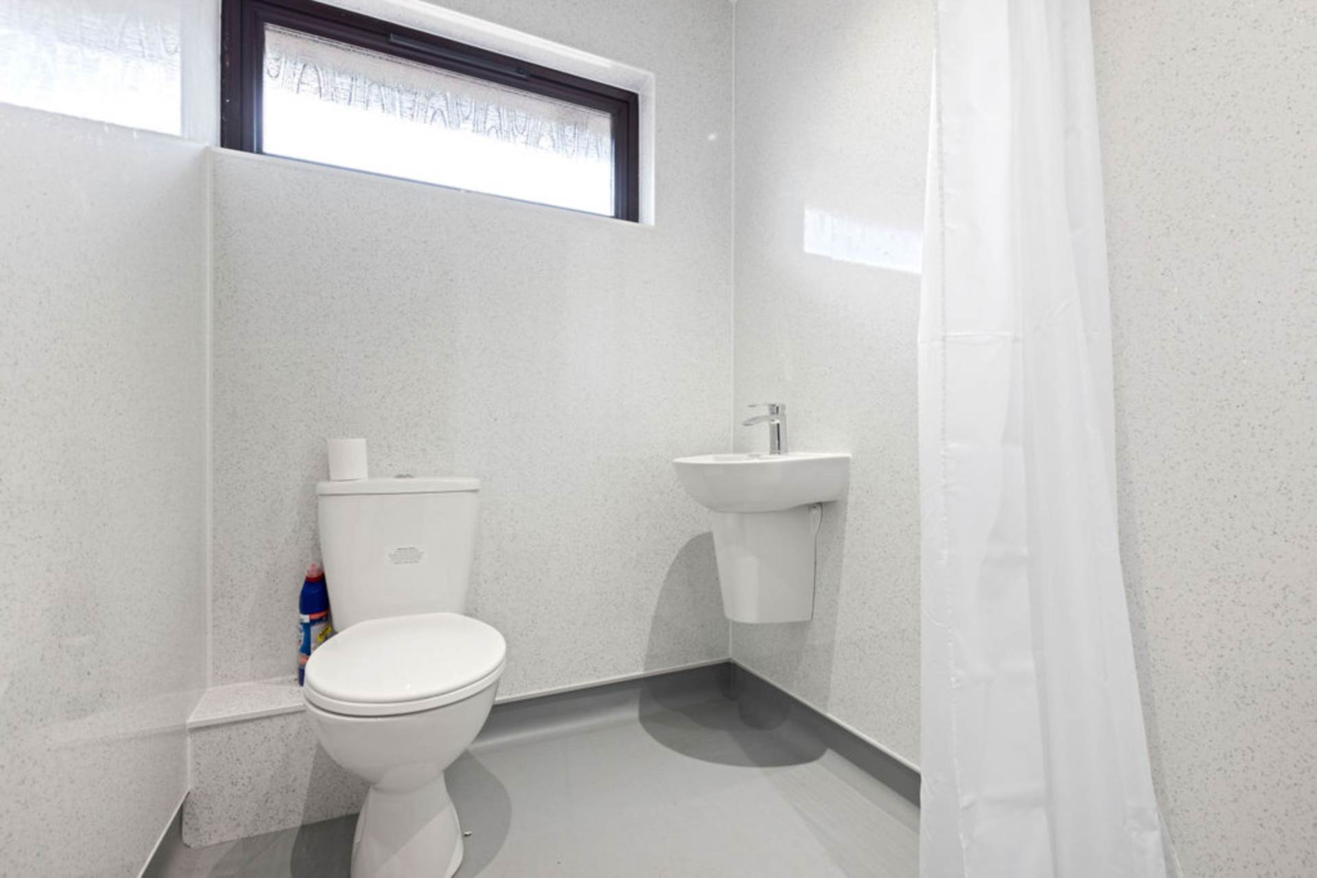 Additional Property Image 2 bedroom Bungalow for sale in Johnstone 9