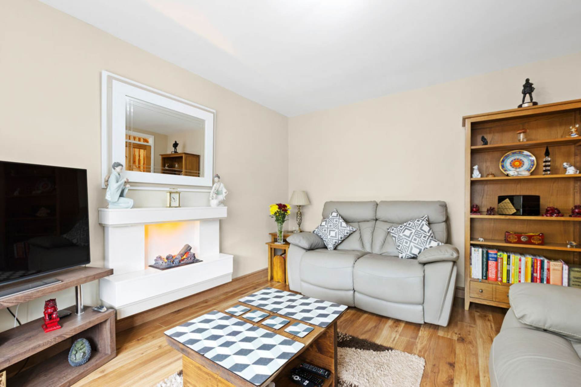 Additional Property Image 2 bedroom Terraced for sale in Erskine 7