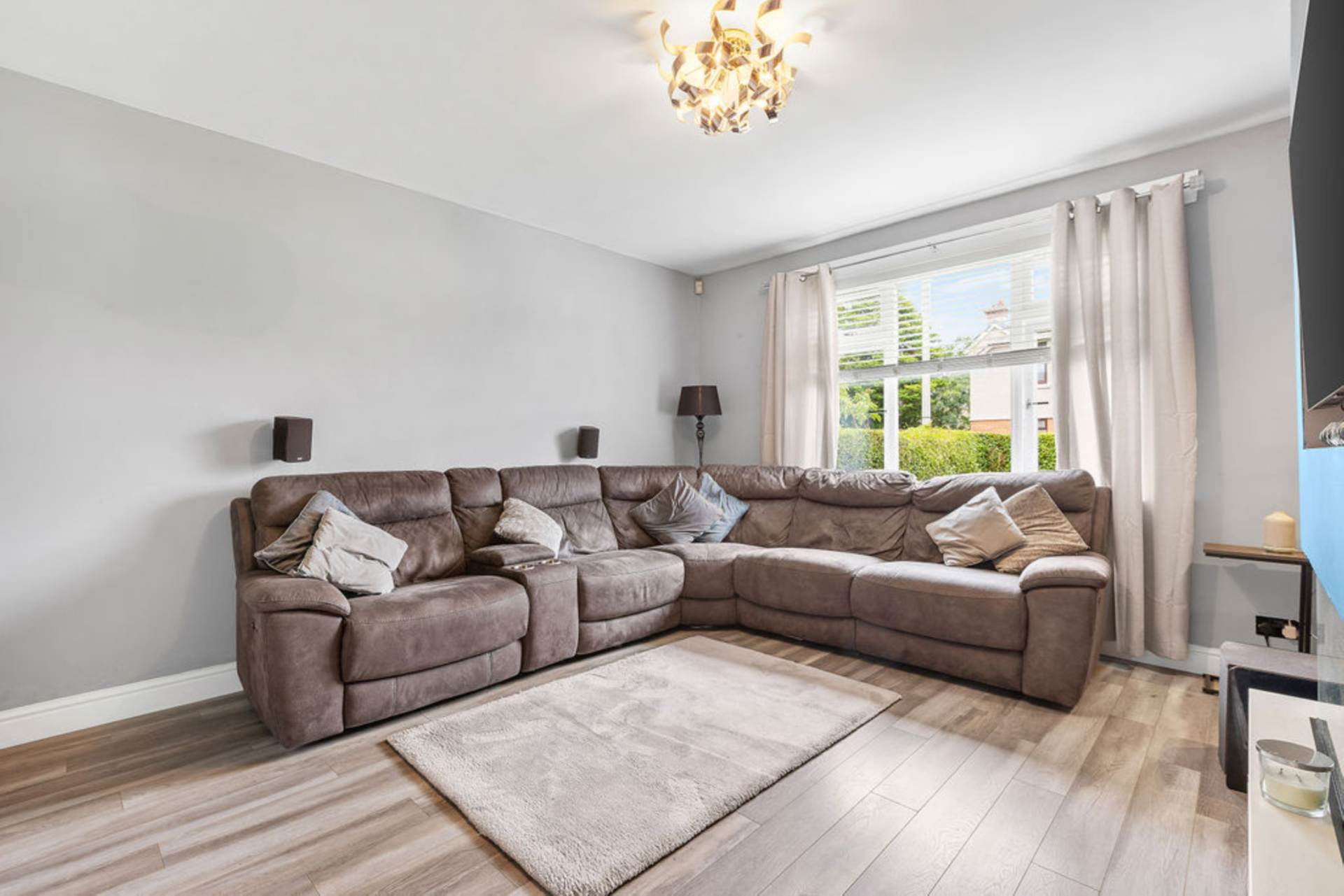Additional Property Image 3 bedroom Semi Detached for sale in Renfrew 3