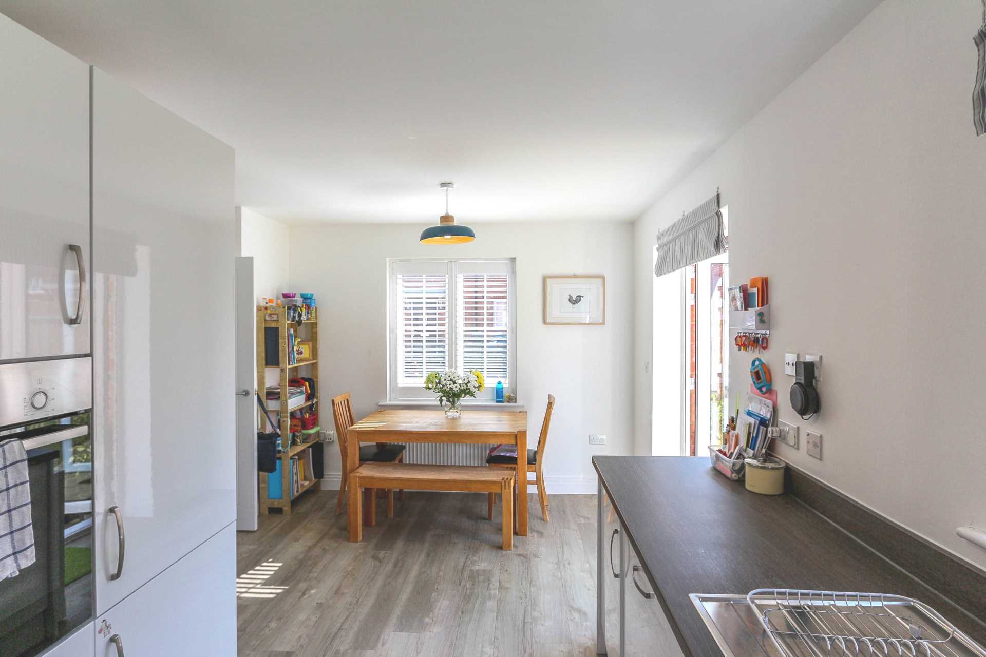 Additional Property Image 3 bedroom Link Detached House to rent in Wallingford 4