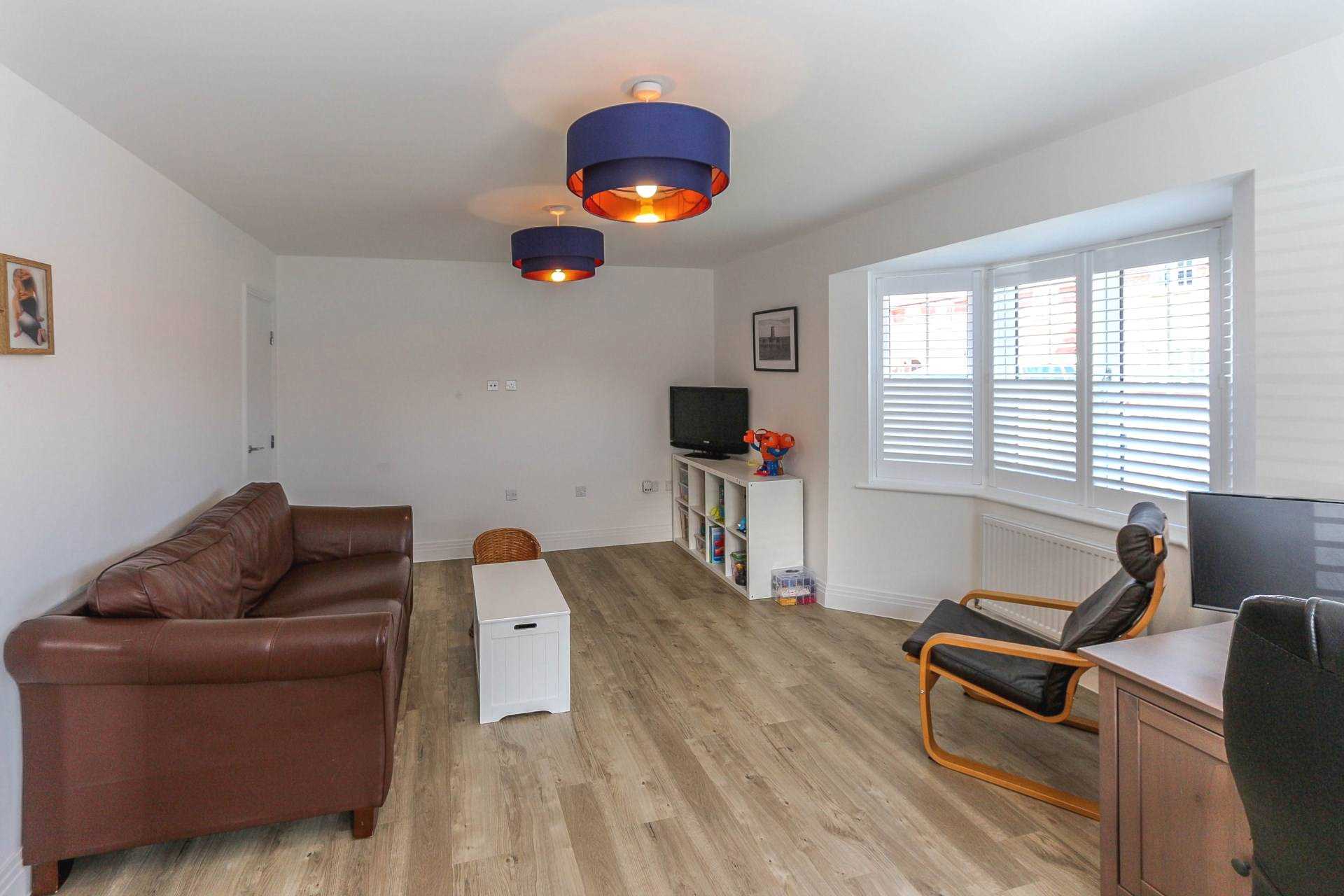 Additional Property Image 3 bedroom Link Detached House to rent in Wallingford 6