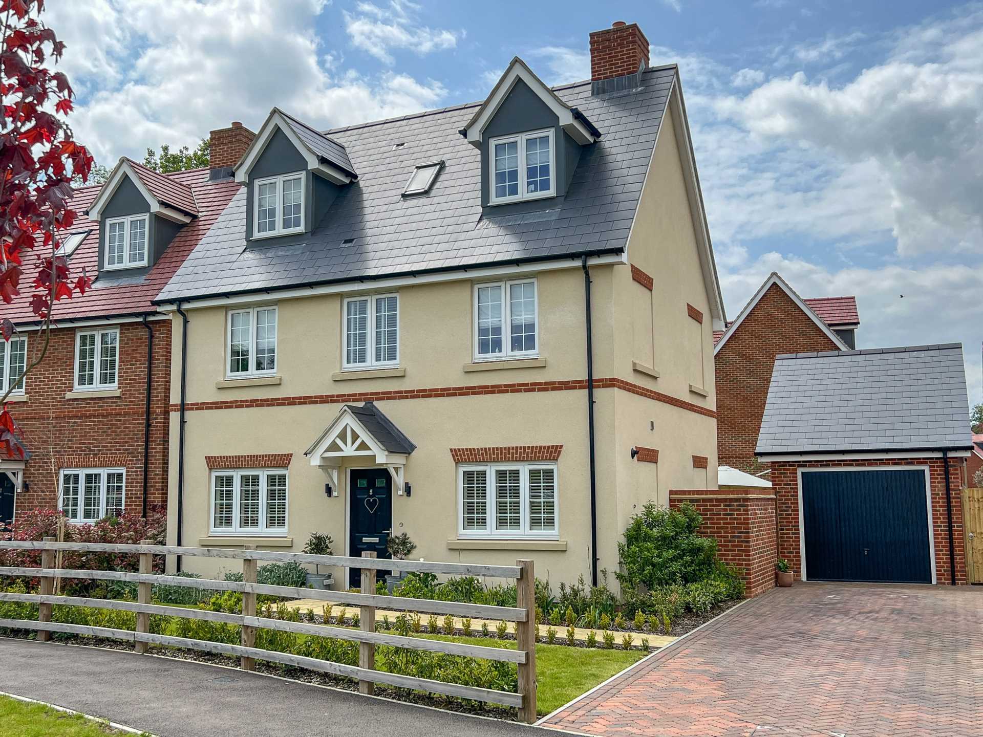 5 bedroom Detached for sale in Wallingford