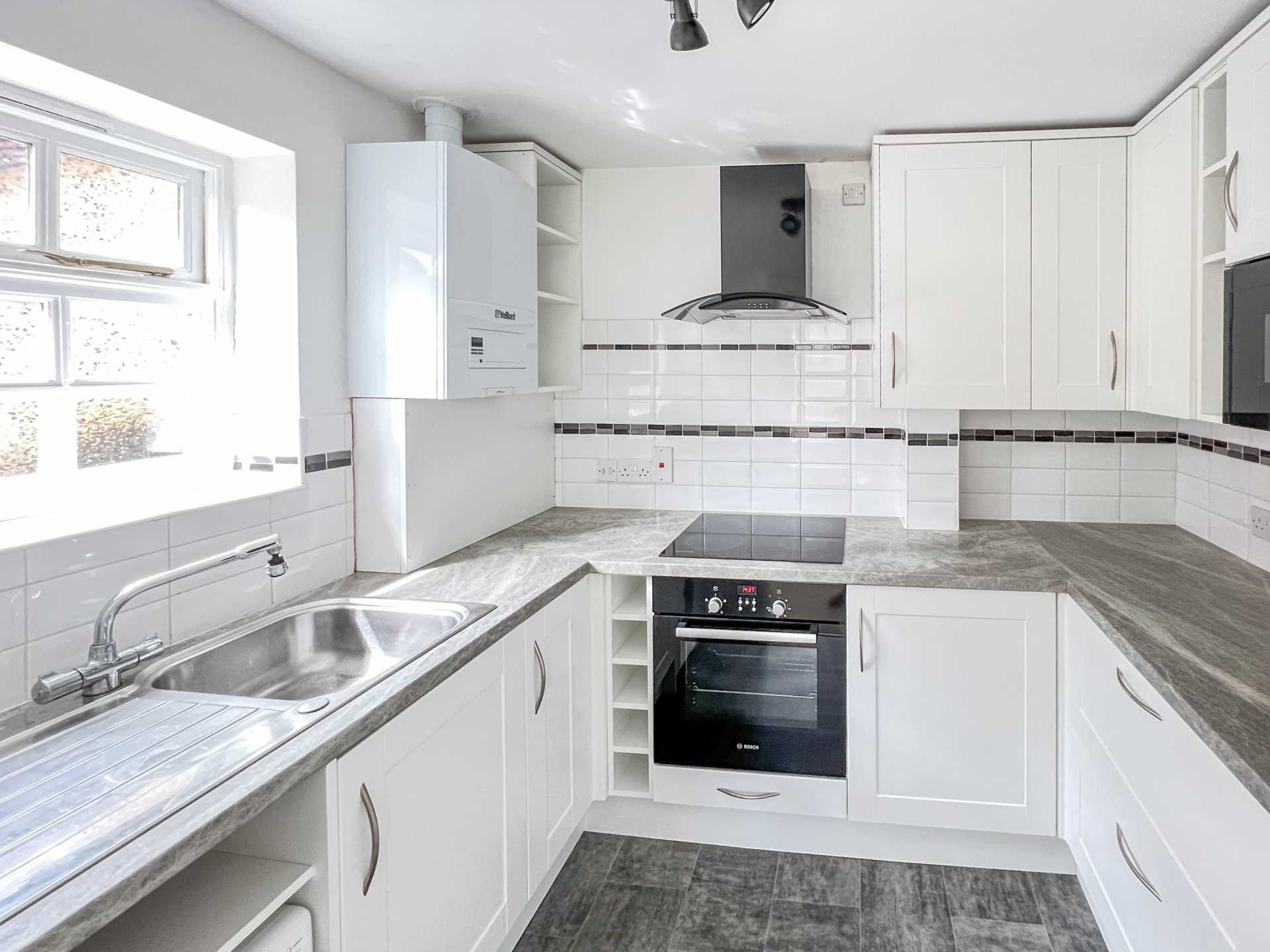 Additional Property Image 2 bedroom Apartment to rent in Wallingford 3