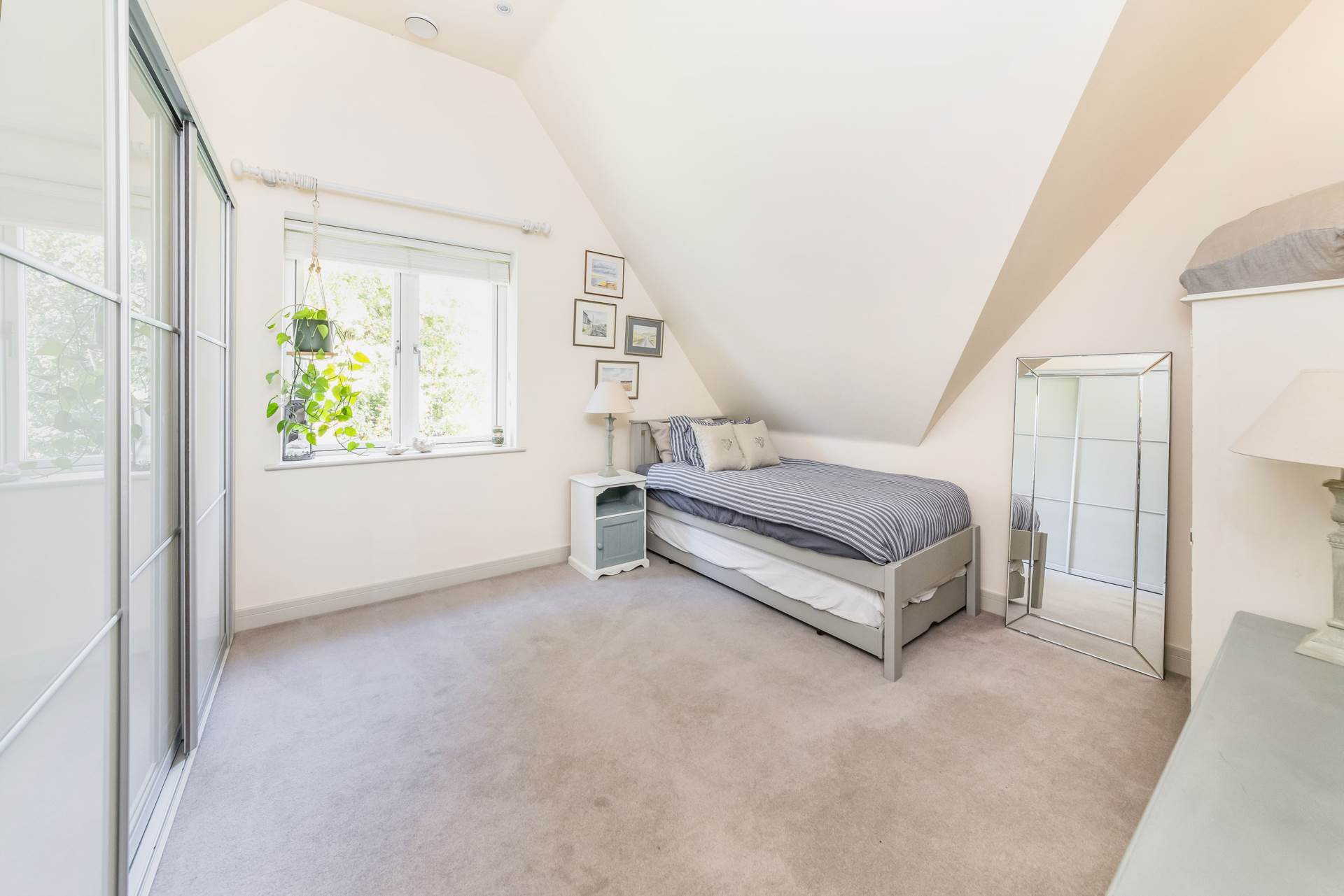 Additional Property Image 4 bedroom Detached for sale in Wallingford 14