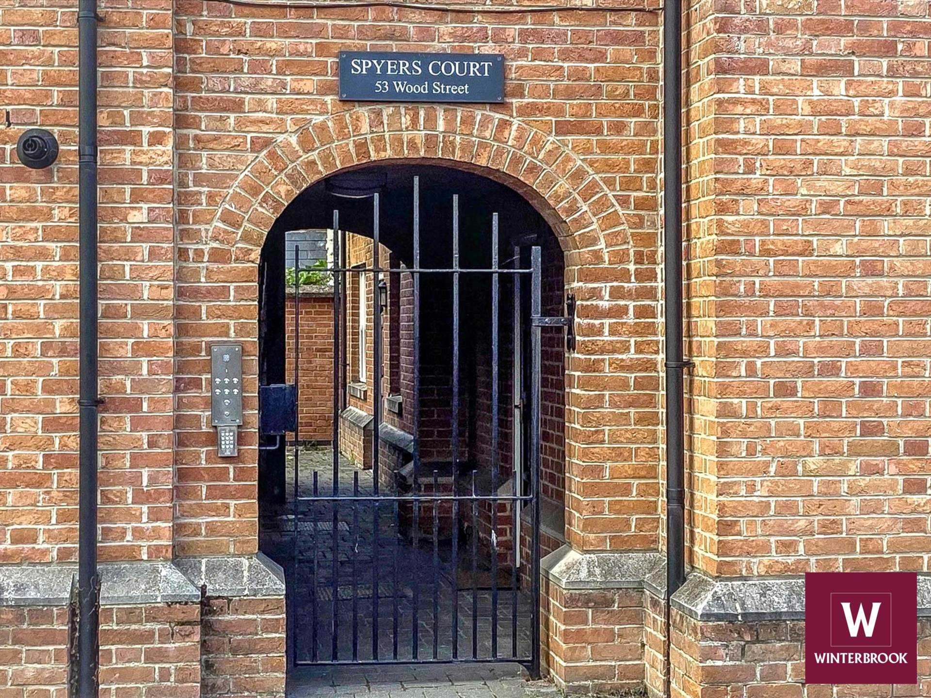 Additional Property Image 2 bedroom Apartment for sale in Wallingford 9