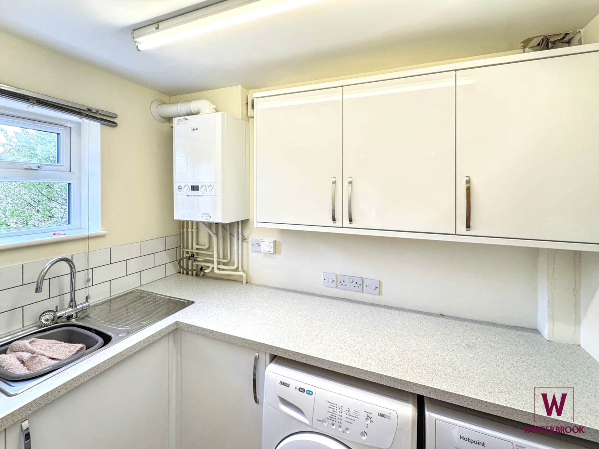 Additional Property Image 4 bedroom Detached for sale in Oxford 6