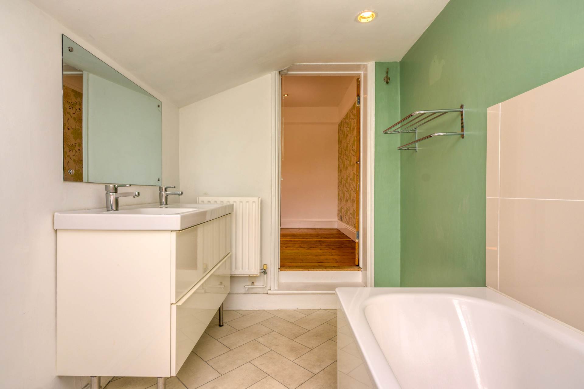Additional Property Image 3 bedroom Terraced for sale in Reading 12