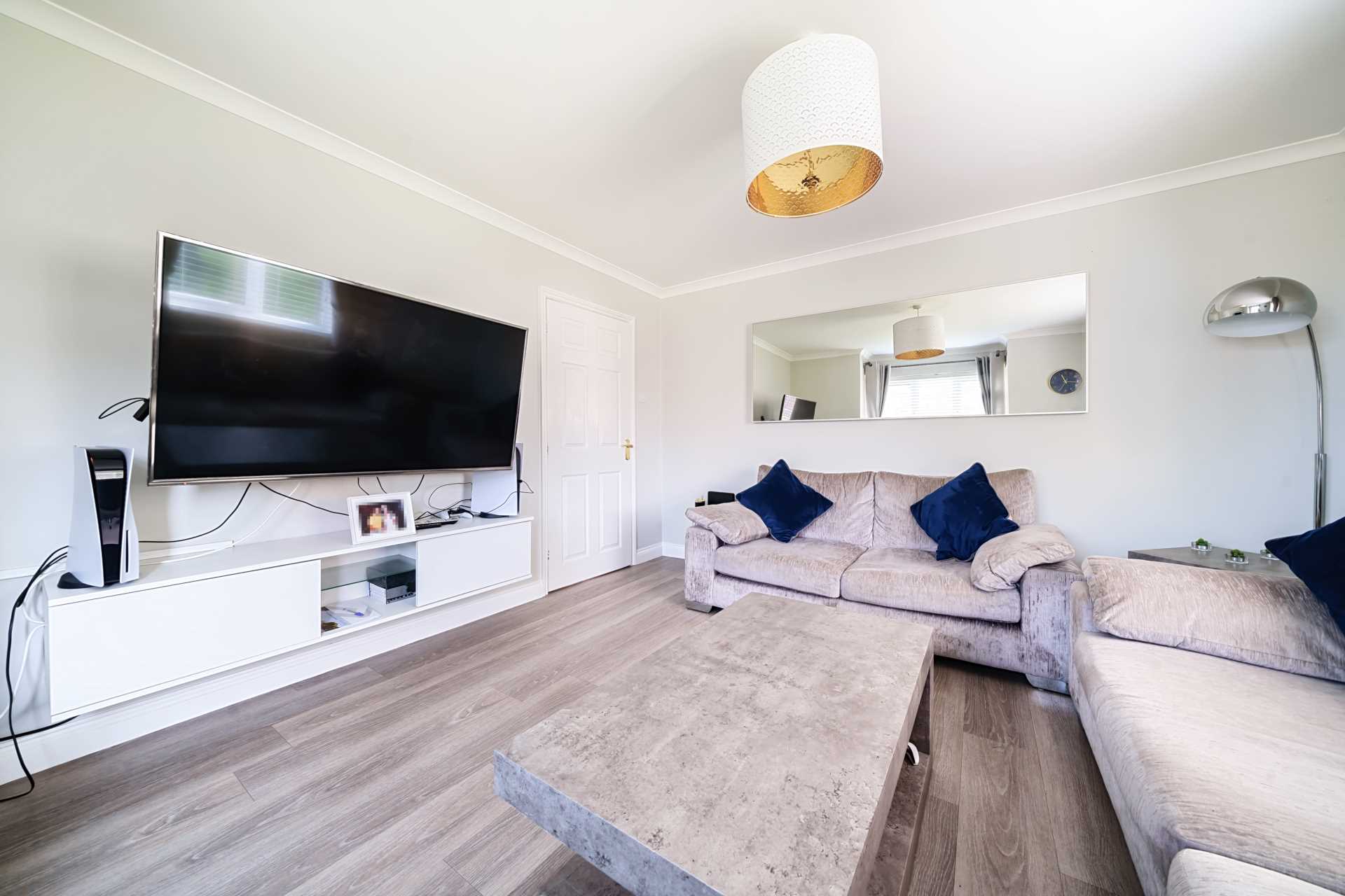 Additional Property Image 2 bedroom Apartment for sale in Reading 3
