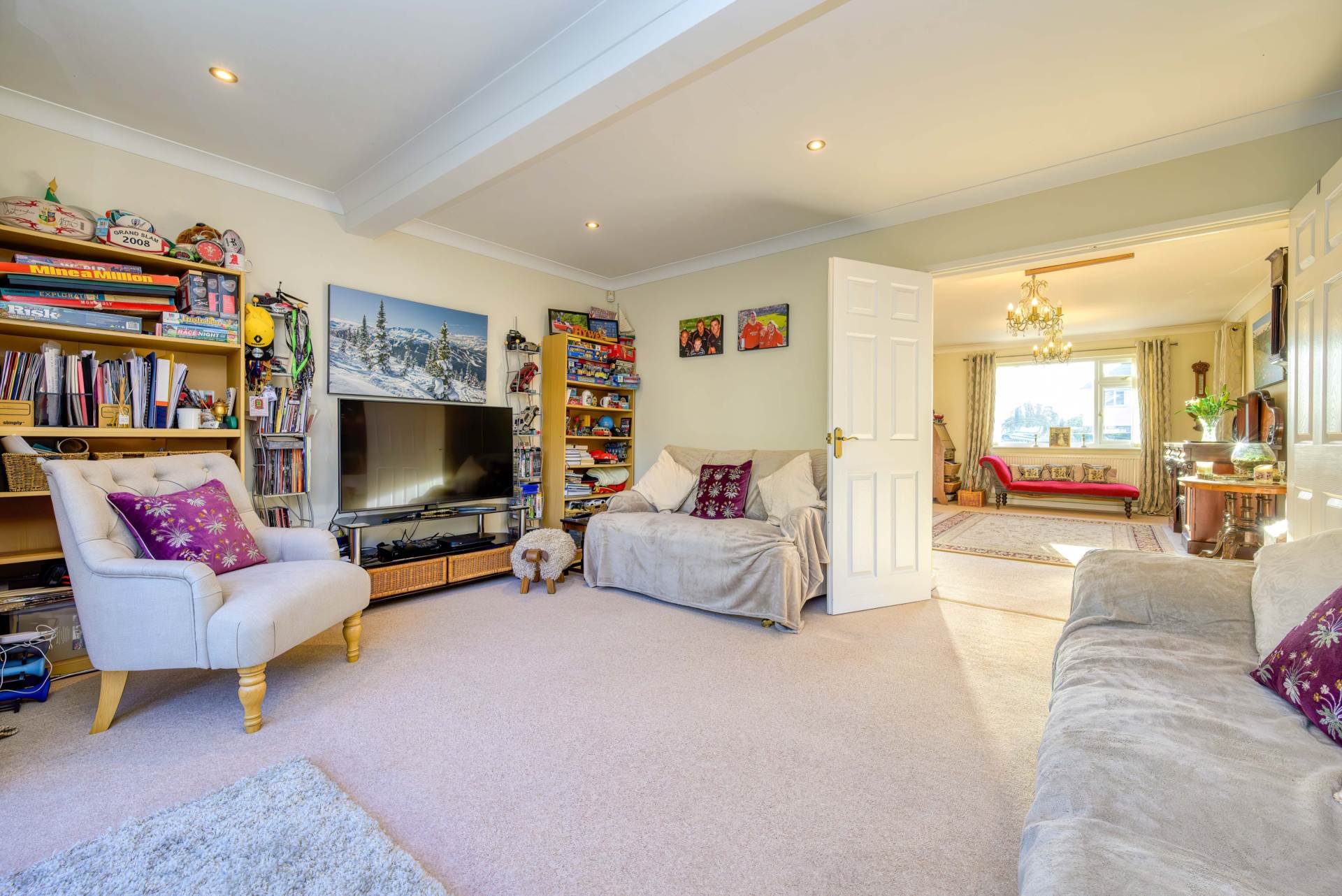 Additional Property Image 5 bedroom Detached for sale in Reading 3