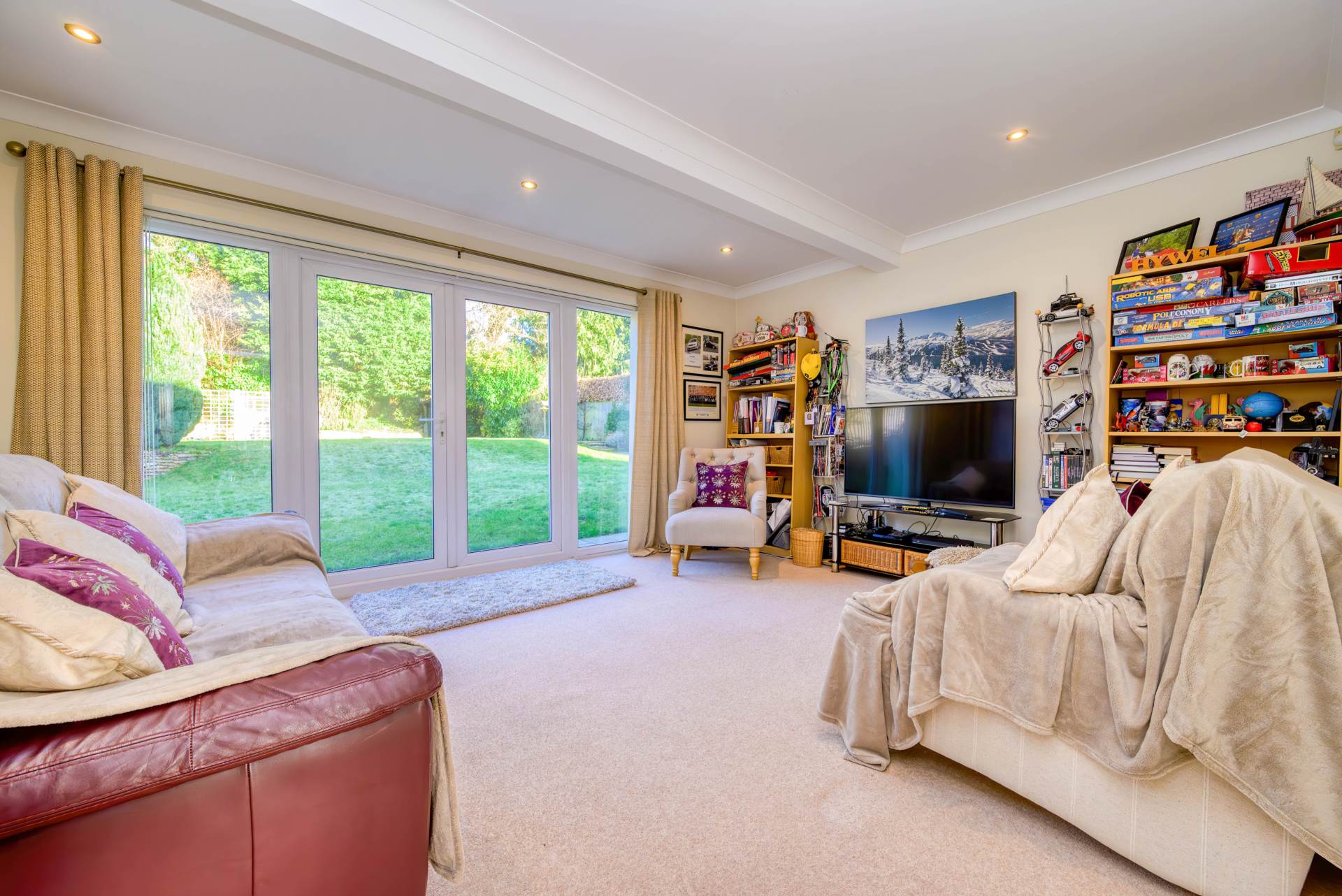 Additional Property Image 5 bedroom Detached for sale in Reading 9