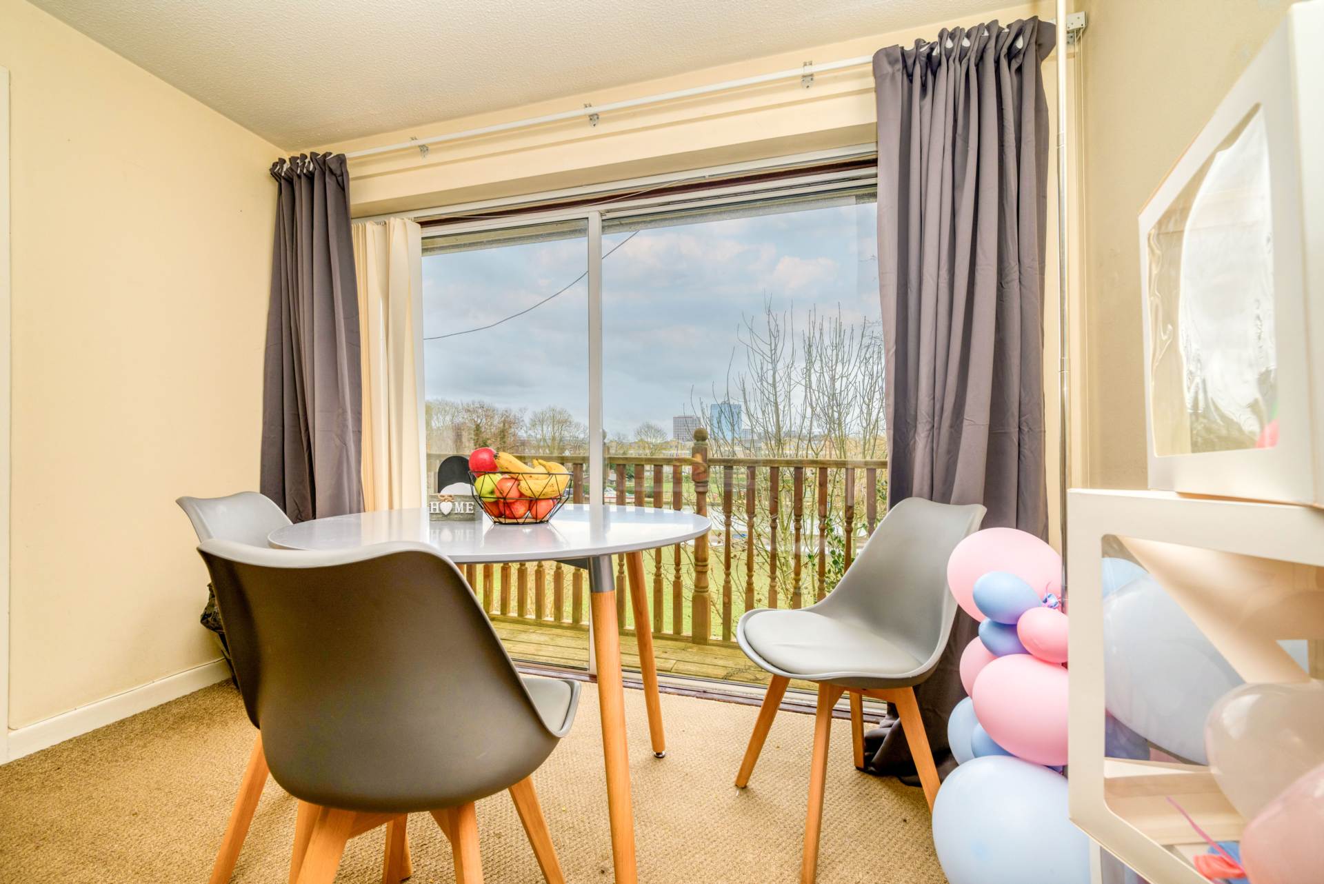 Additional Property Image 2 bedroom Apartment for sale in Reading 5