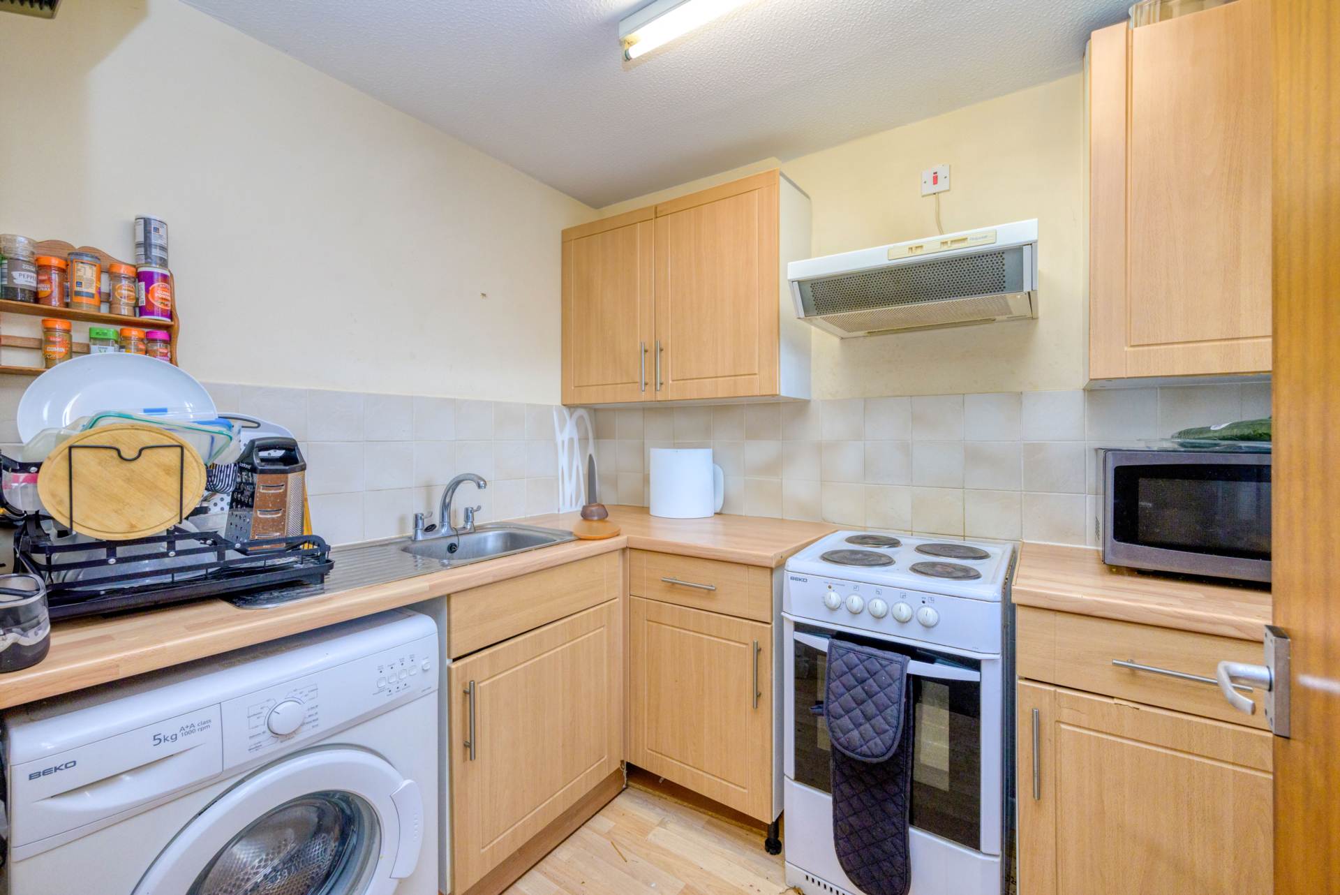 Additional Property Image 2 bedroom Apartment for sale in Reading 6