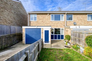 3 bedroom Semi Detached for sale in Reading