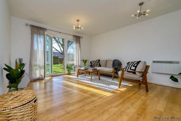 Additional Property Image 1 bedroom Apartment for sale in Reading 2