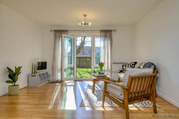 Additional Property Image 1 bedroom Apartment for sale in Reading 5