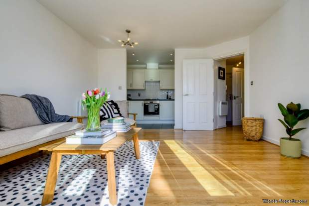 Additional Property Image 1 bedroom Apartment for sale in Reading 6