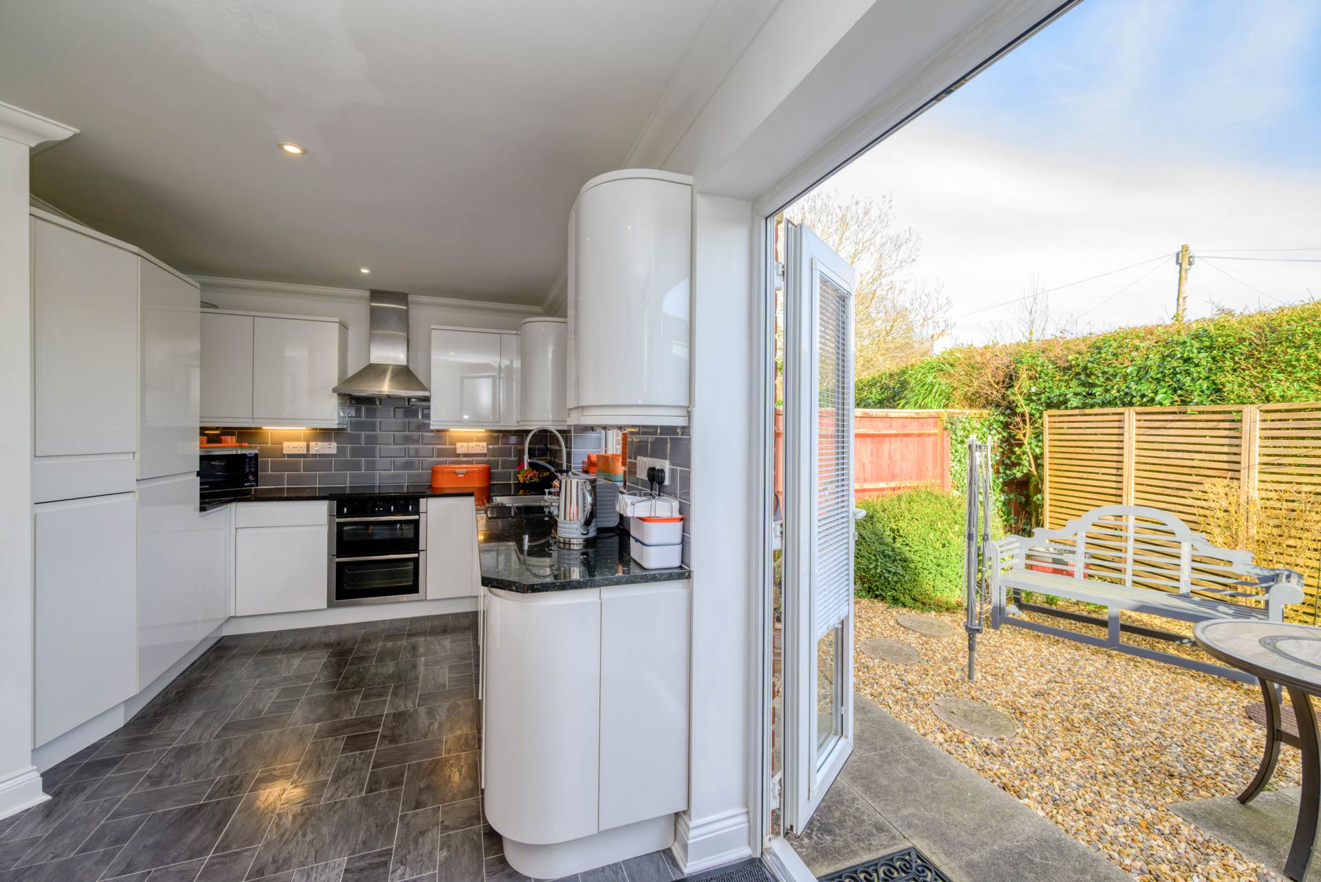 Additional Property Image 3 bedroom Semi Detached for sale in Reading 3