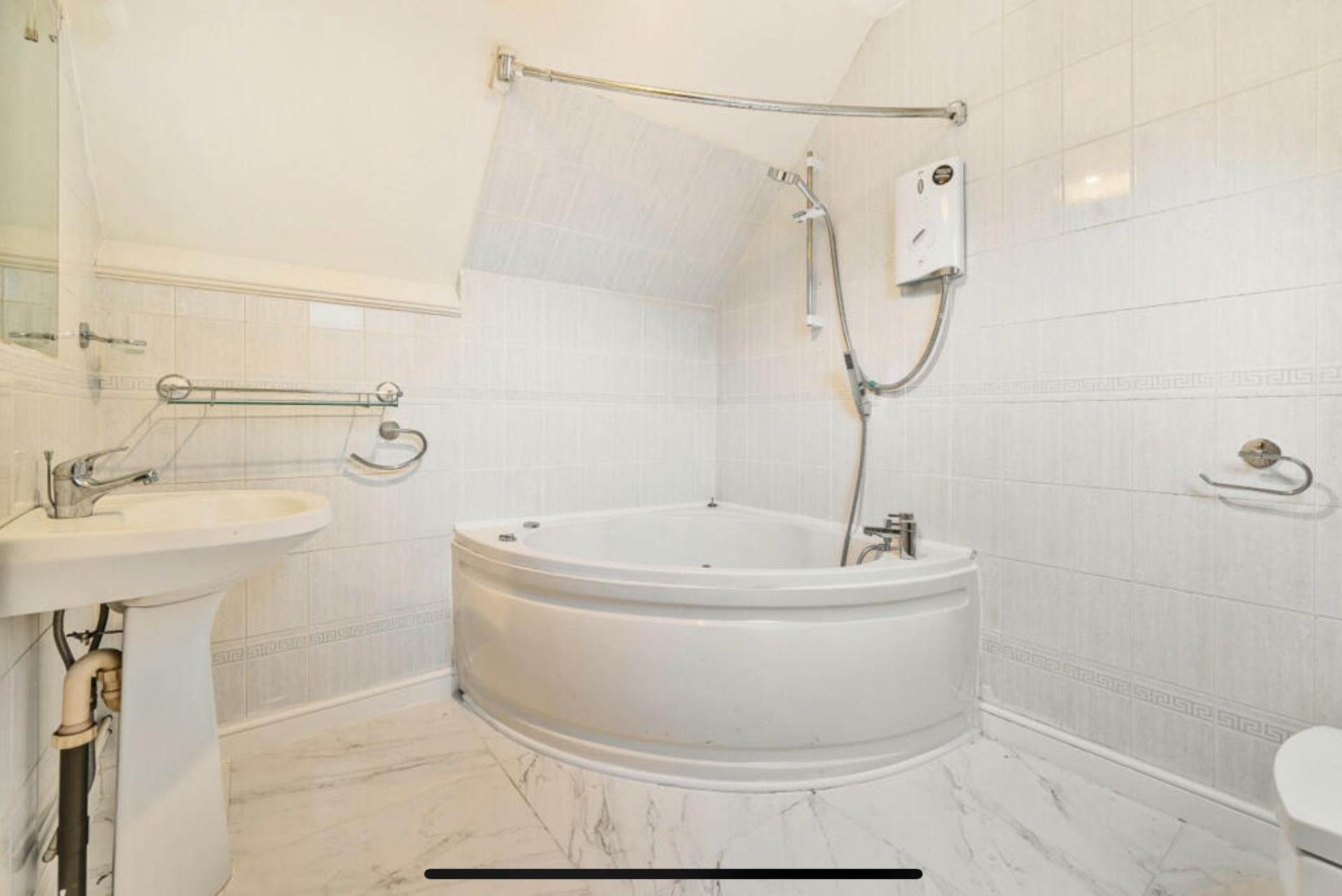 Additional Property Image 5 bedroom Detached for sale in Reading 7