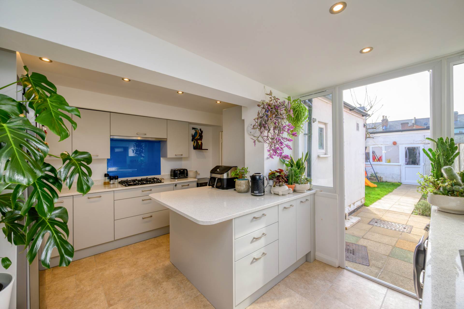 Additional Property Image 2 bedroom End of Terrace for sale in Reading 3