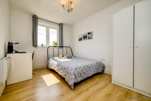Additional Property Image 2 bedroom Apartment for sale in Reading 2