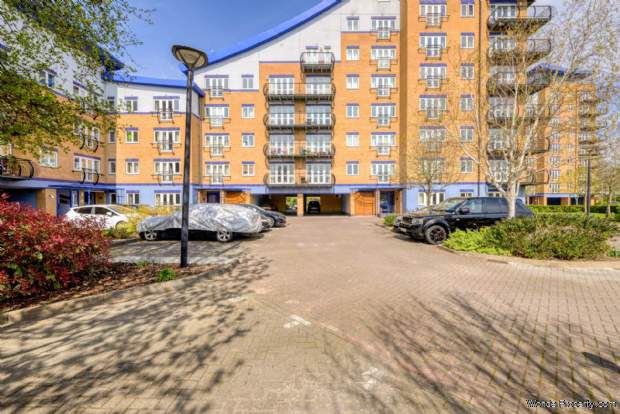 Additional Property Image 2 bedroom Apartment for sale in Reading 4