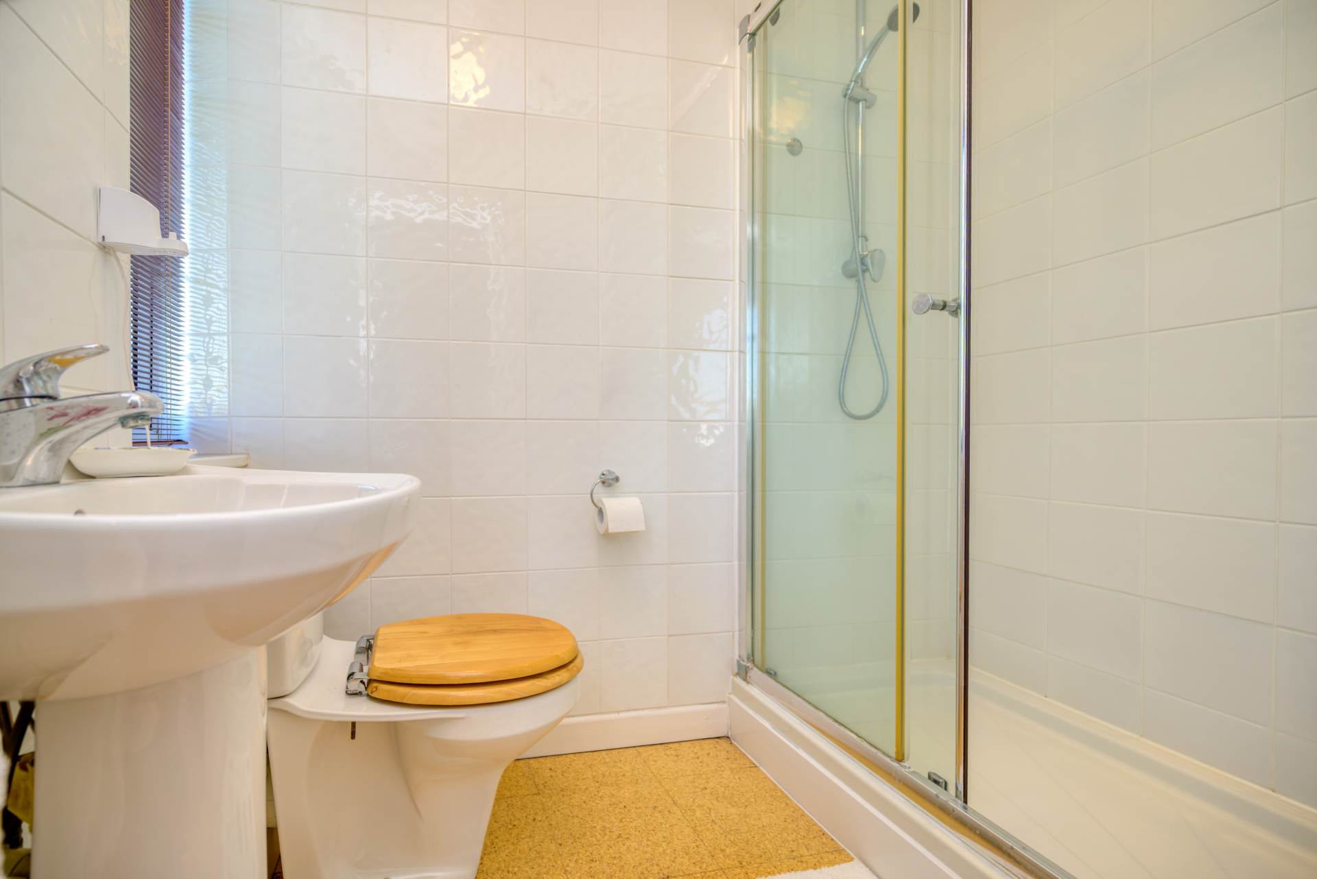 Additional Property Image 5 bedroom Detached for sale in Reading 20