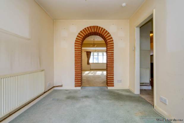 Additional Property Image 2 bedroom End of Terrace for sale in Reading 4