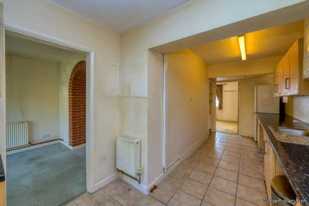 Additional Property Image 2 bedroom End of Terrace for sale in Reading 8