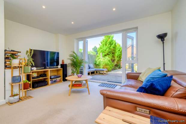 Additional Property Image 2 bedroom Terraced for sale in Reading 2