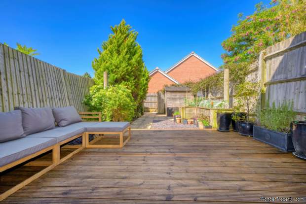 Additional Property Image 2 bedroom Terraced for sale in Reading 3