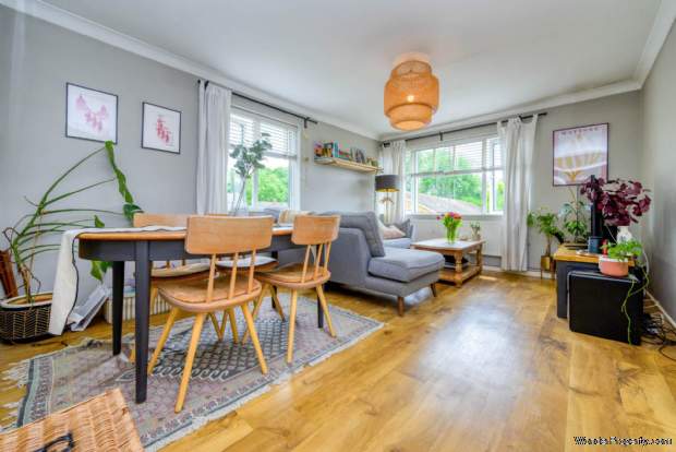 Additional Property Image 2 bedroom Maisonette for sale in Reading 2