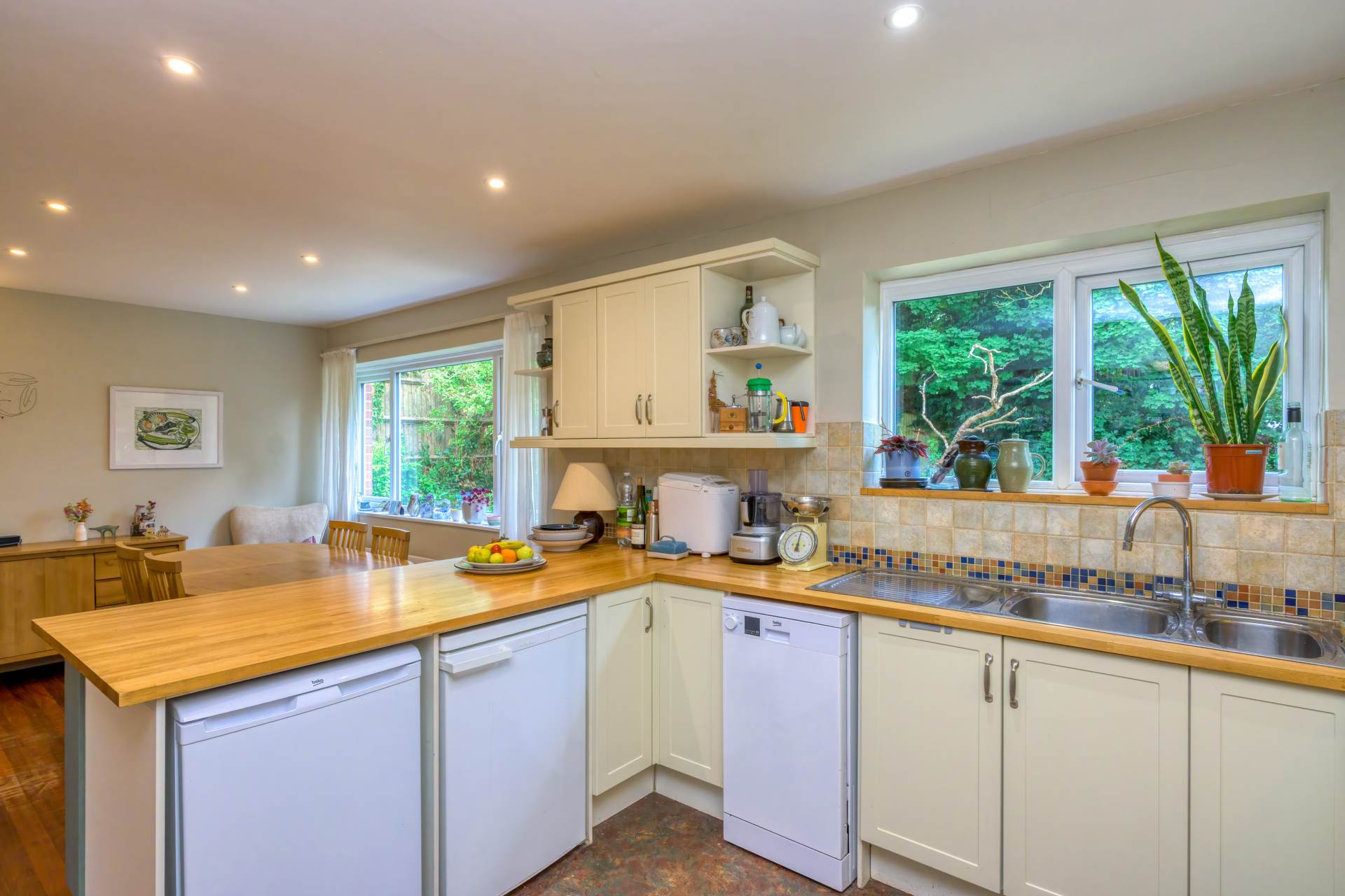 Additional Property Image 4 bedroom Town House for sale in Reading 12