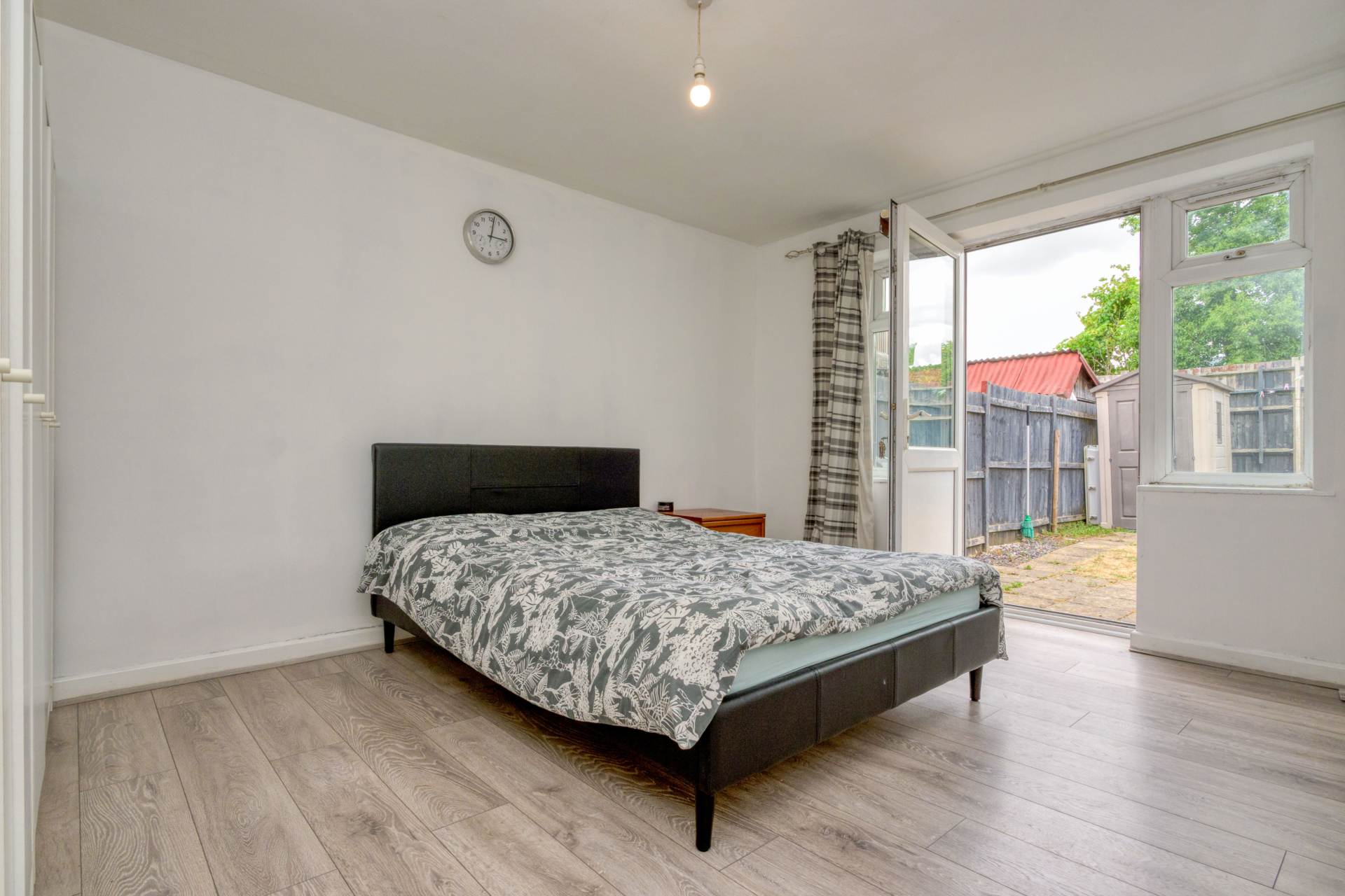 Additional Property Image 2 bedroom Maisonette for sale in Reading 2