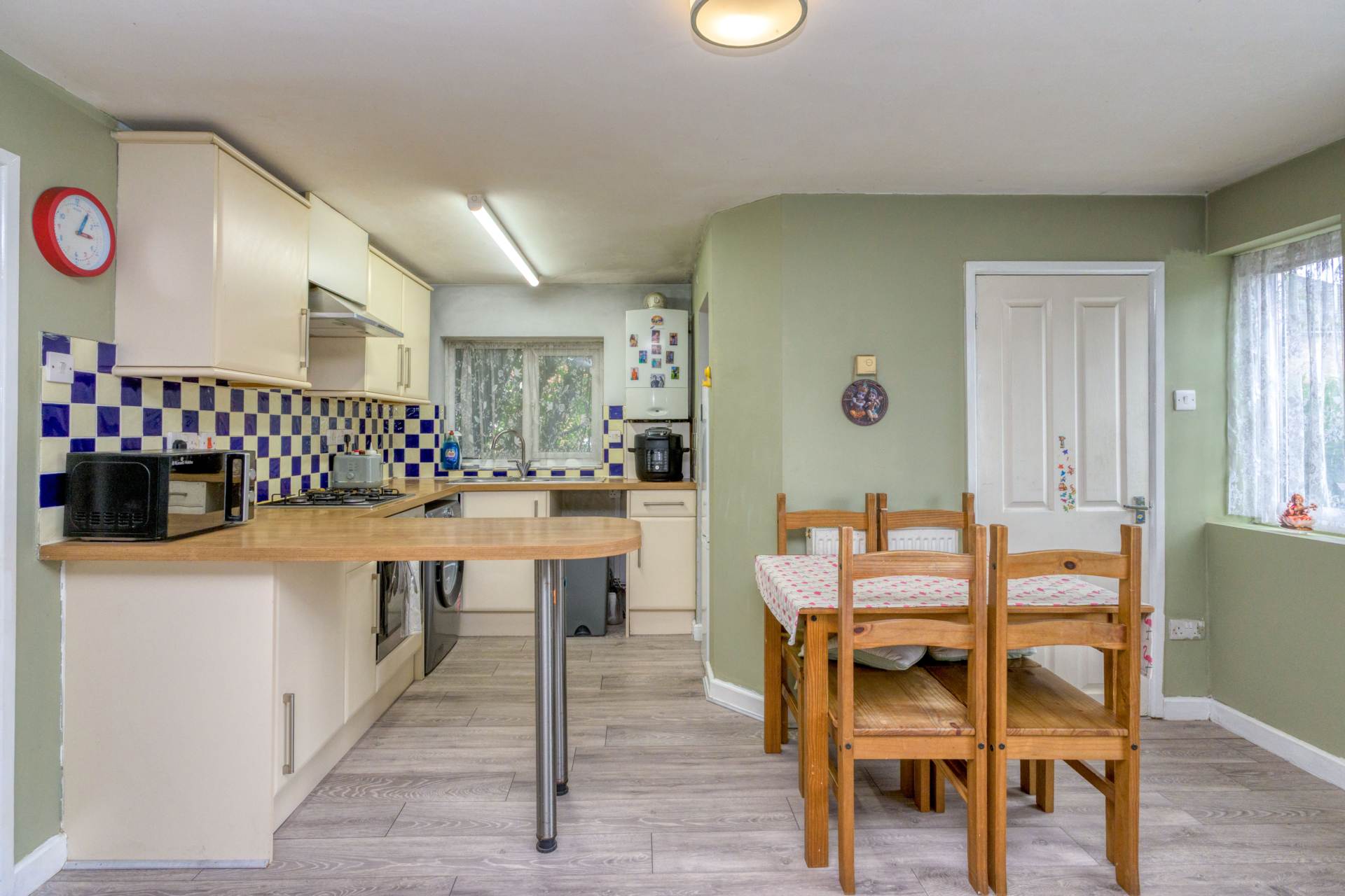 Additional Property Image 2 bedroom Maisonette for sale in Reading 5