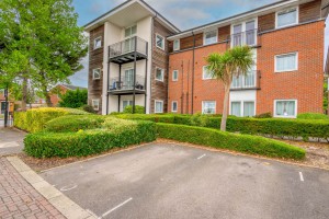 2 bedroom Apartment for sale in Reading