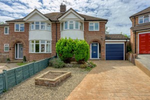 3 bedroom Semi Detached for sale in Reading