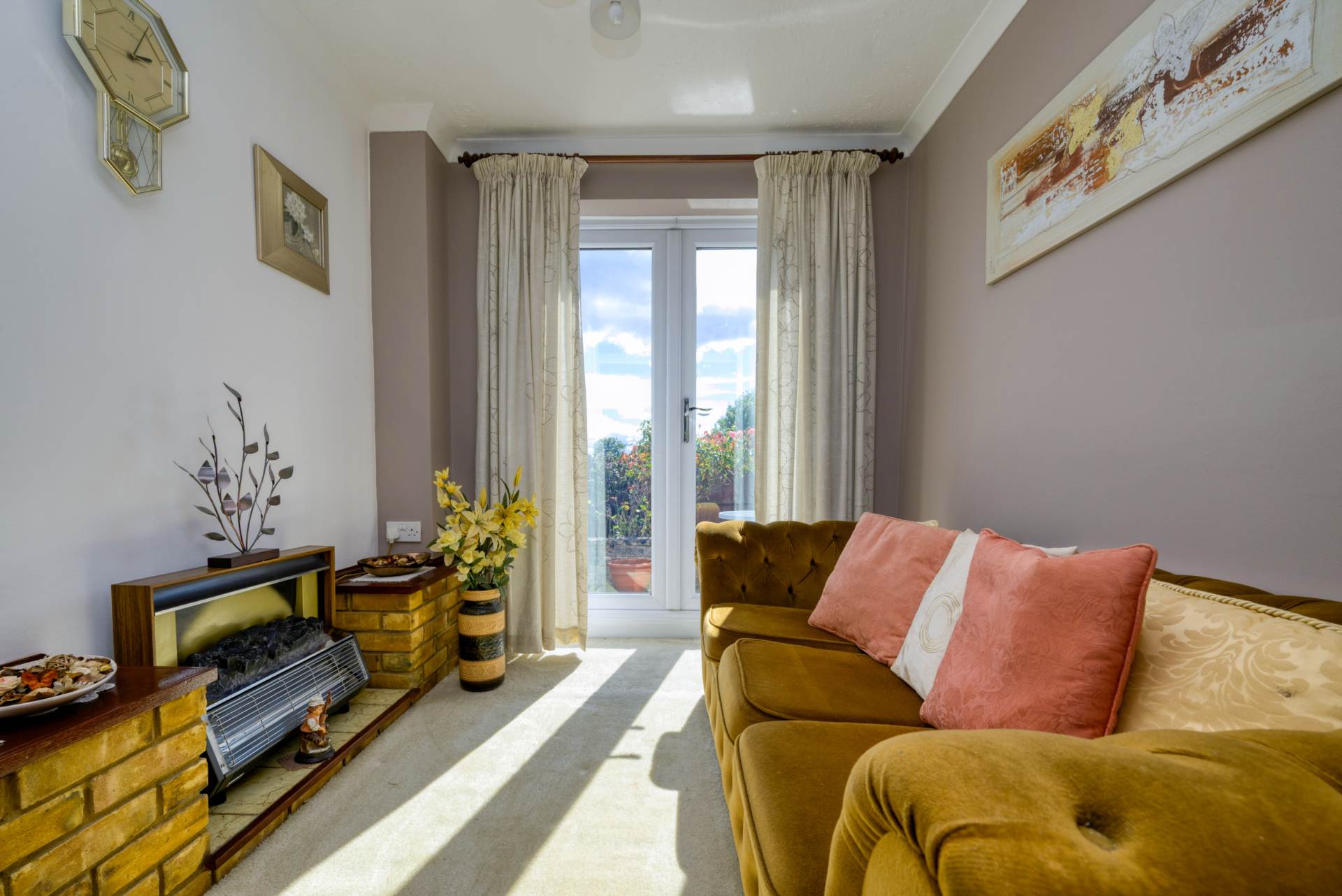Additional Property Image 3 bedroom Link Detached House for sale in Reading 6