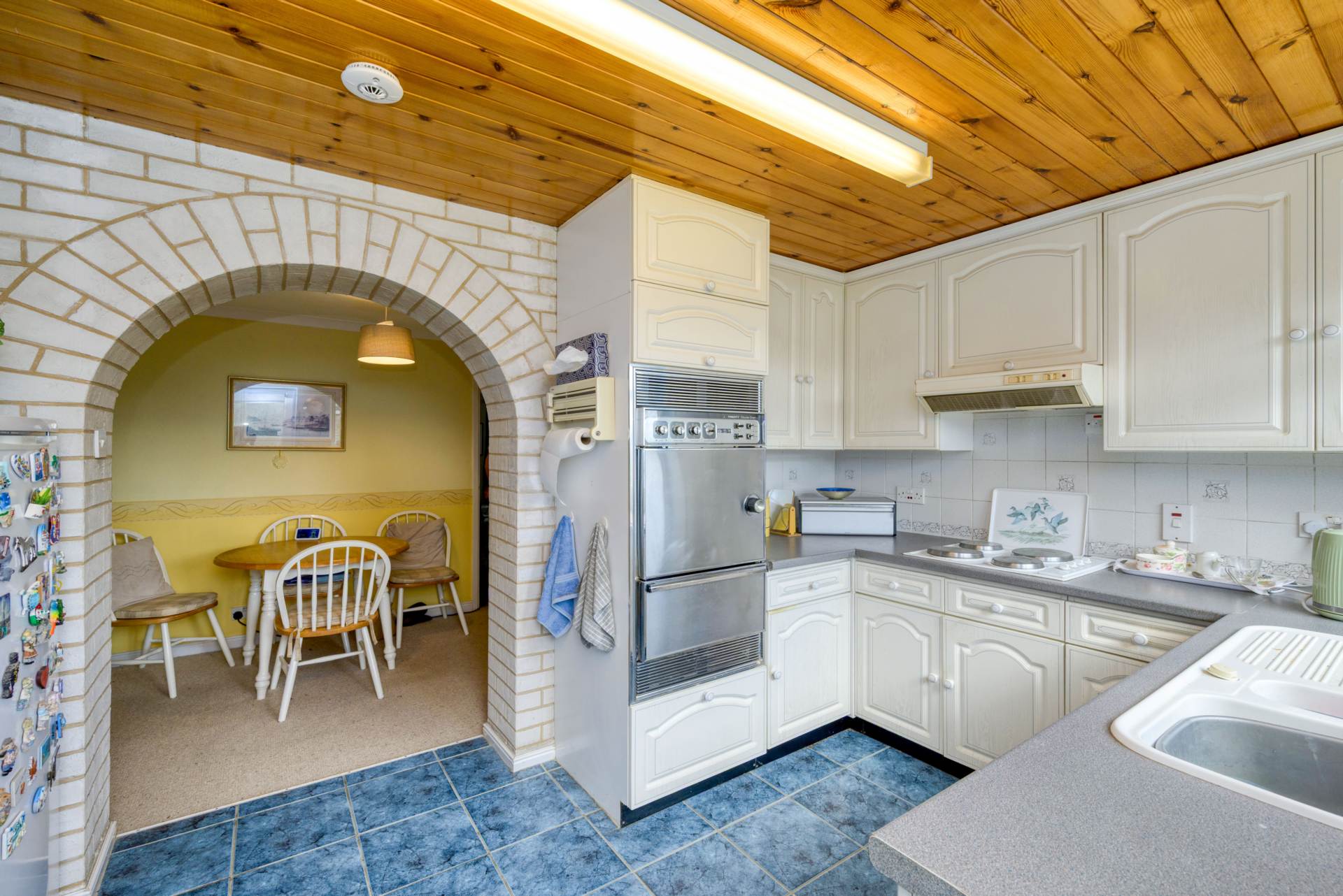 Additional Property Image 3 bedroom Link Detached House for sale in Reading 9