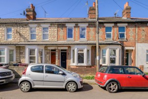 3 bedroom Terraced for sale in Reading