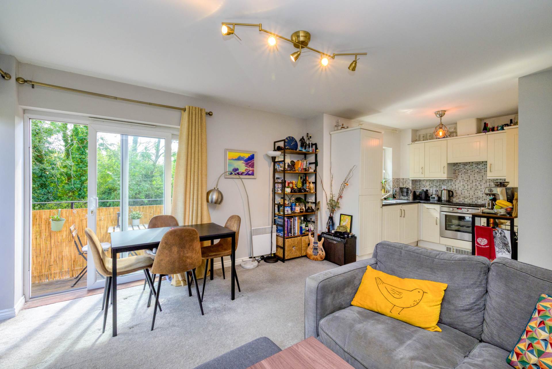 Additional Property Image 1 bedroom Apartment for sale in Reading 2