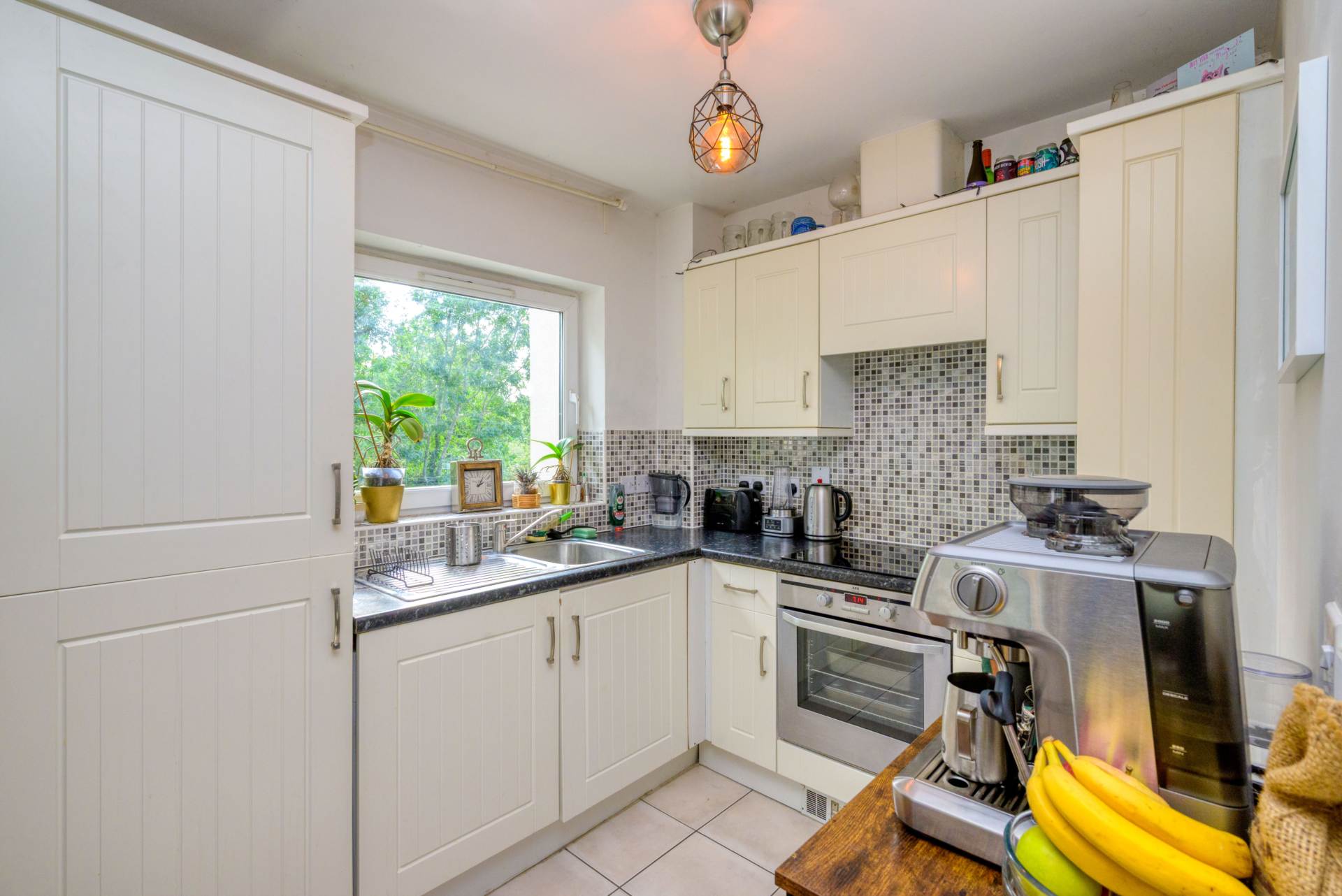 Additional Property Image 1 bedroom Apartment for sale in Reading 8