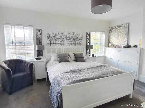 Additional Property Image 3 bedroom Town House for sale in Bicester 2