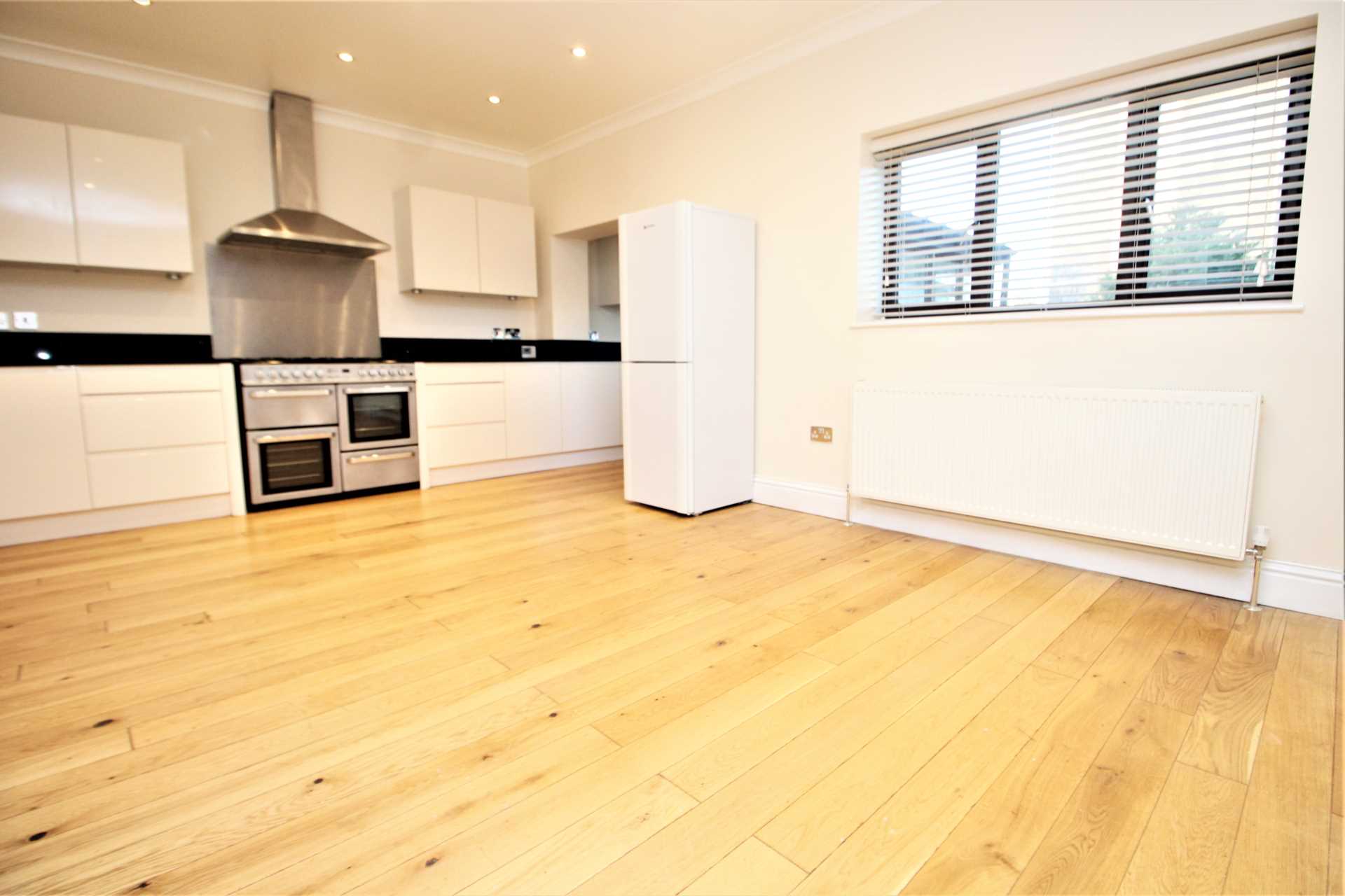 Additional Property Image 4 bedroom Semi Detached for sale in Brentwood 3