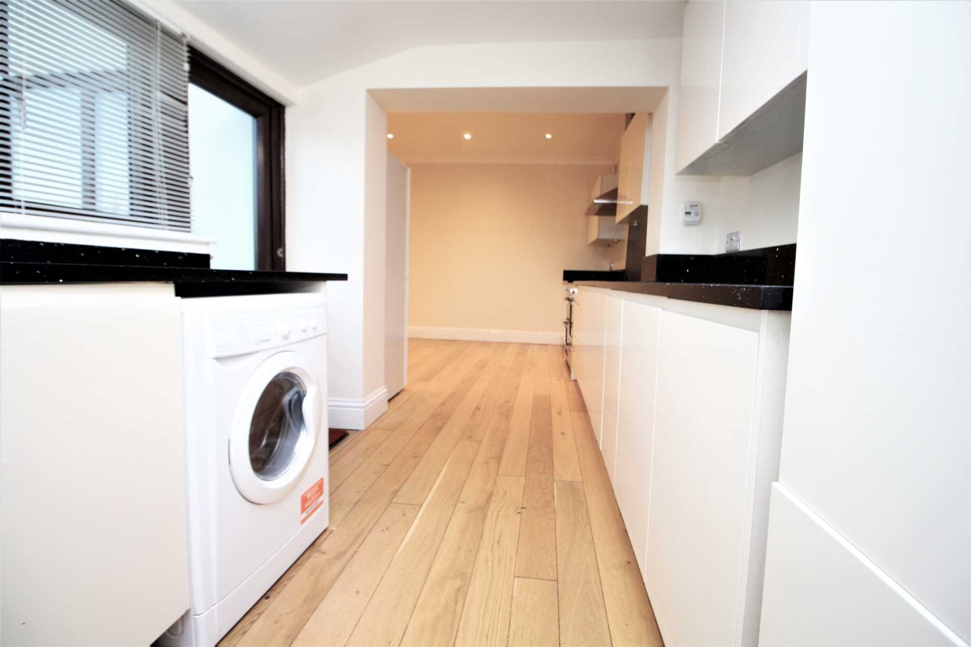 Additional Property Image 4 bedroom Semi Detached for sale in Brentwood 6