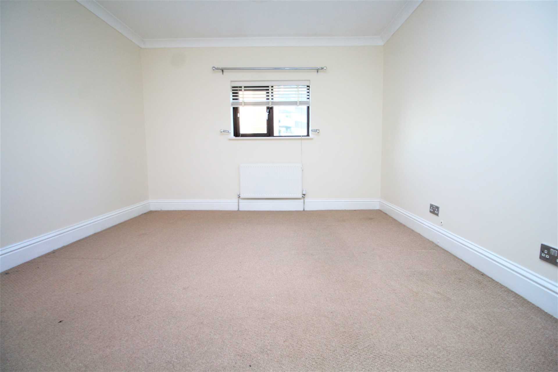 Additional Property Image 4 bedroom Semi Detached for sale in Brentwood 7