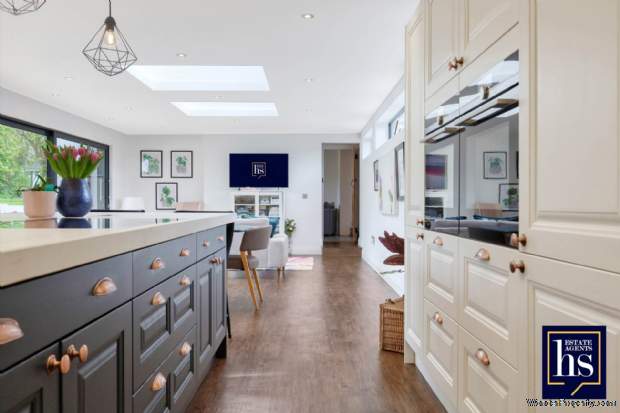 Additional Property Image 4 bedroom Detached for sale in Brentwood 7