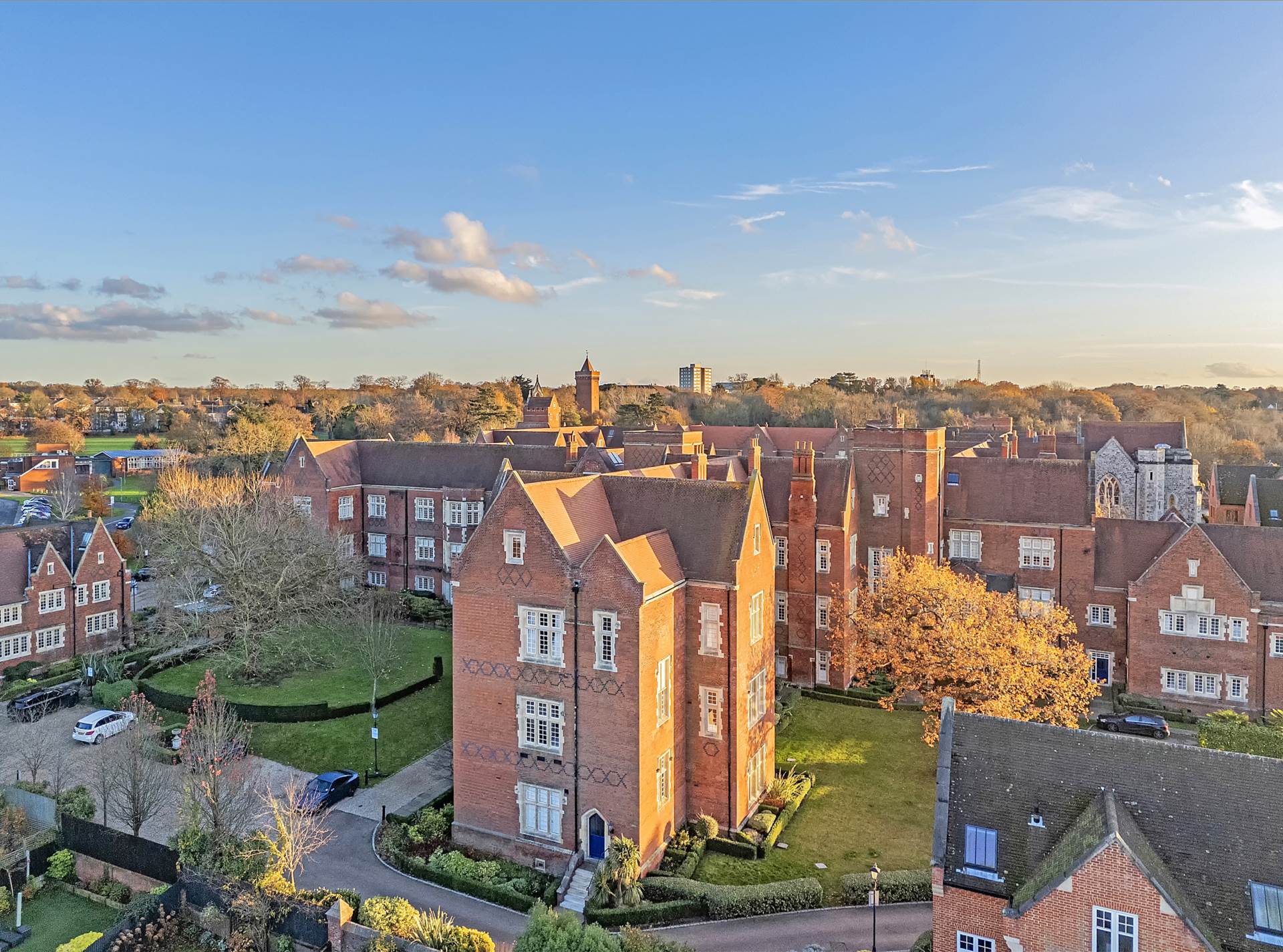 2 bedroom Flat for sale in Brentwood